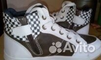 Продаю новые кроссовки