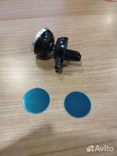 Магнитный держатель для телефона