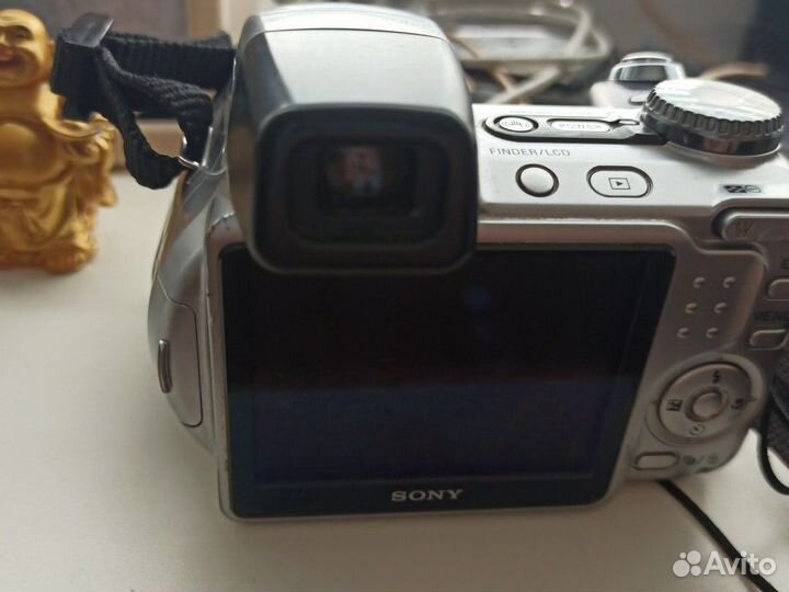 Компактный фотоаппарат