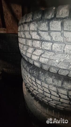 Резина зима 31. 10.5. R 15