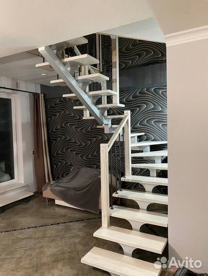 Лестница на металлокаркасе / изготовление лестниц