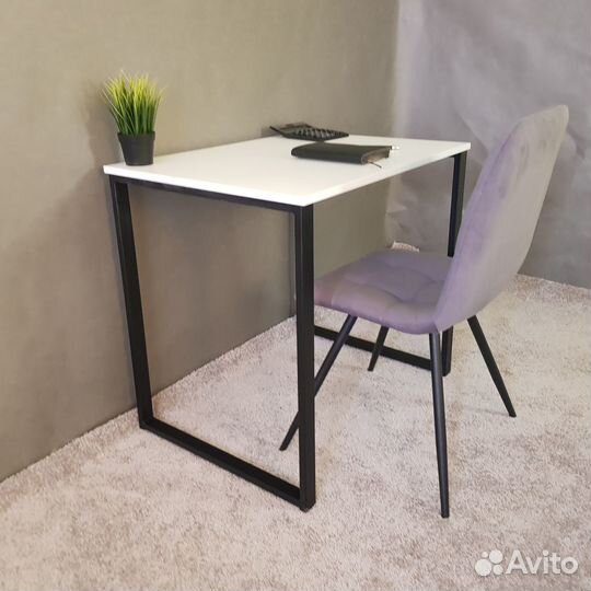 Компьютерный стол Лофт 80*60 см. Черные ножки