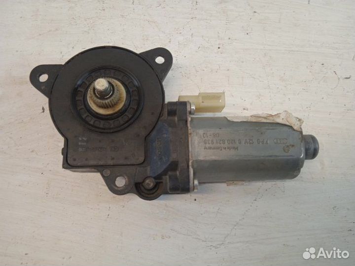 Мотор стеклоподъемника передний левый Ford Fusion