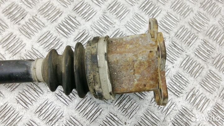 Полуось передняя правая (приводной вал, шрус) Audi