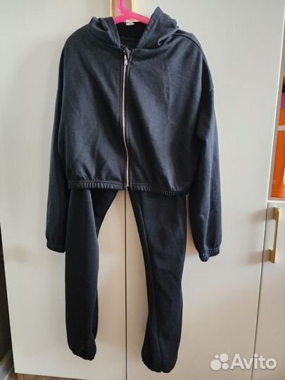 Спортивный костюм на девочку 146 см