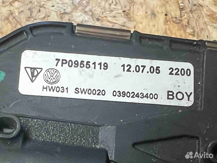 Моторчик передних стеклоочистителей (дворников) Po