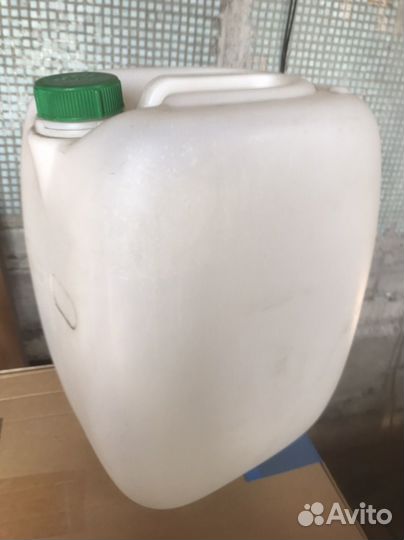 Канистры, бочка для бензина 10.13.18.20.250л