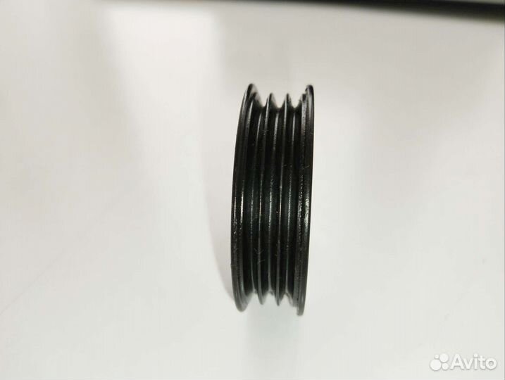 Ролик водяного насоса Jaguar X-Type