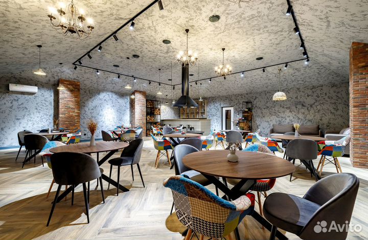 Банкетный зал, пространство ресторана для свадеб