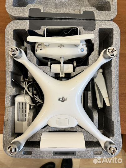 Продаю Dji phanton 4 PRO