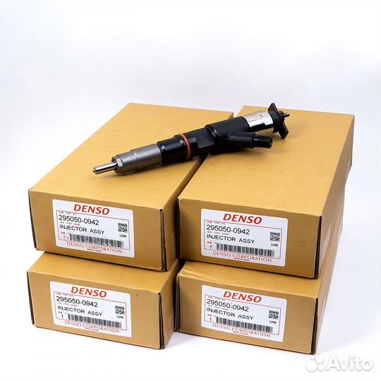 Форсунка топливная Denso 16600-EB30