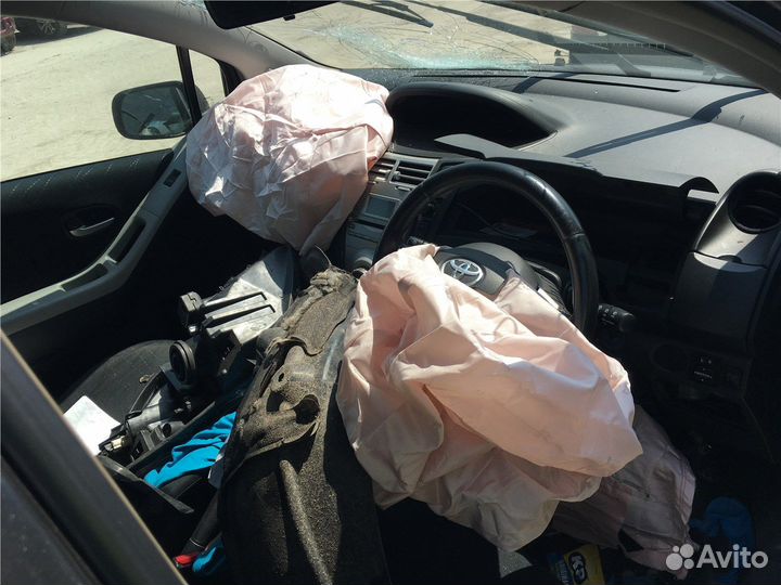Разбор на запчасти Toyota Yaris