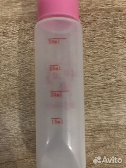 Бутылочка для кормления щенков, котят