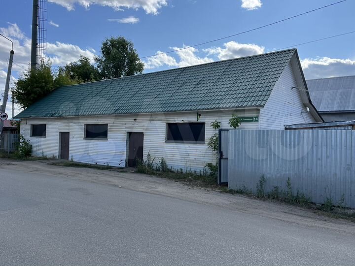 Помещение 194 м², земля 700м²