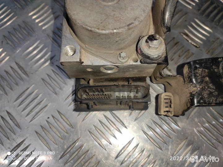 Блок abs Renault Logan 1 K7J 2009-2014