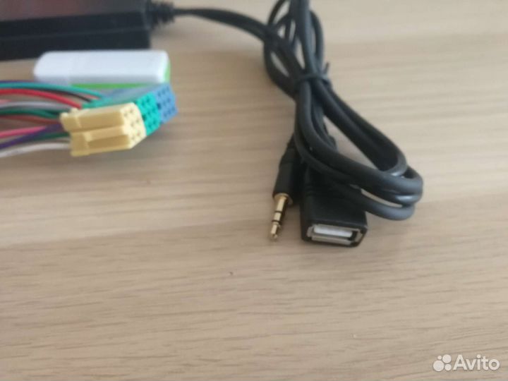 AUX USB адаптер для Audi VW