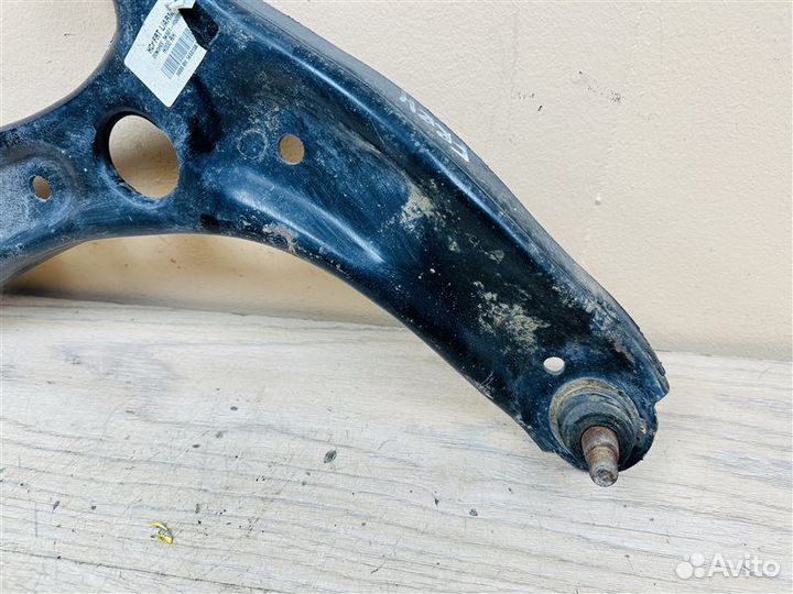 Рычаг подвески передний правый Hyundai Solaris 2