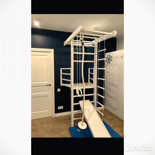 Шведская стенка с балконом