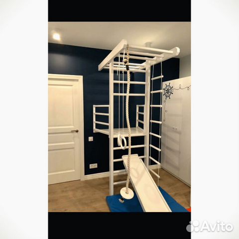 Шведская стенка с балконом