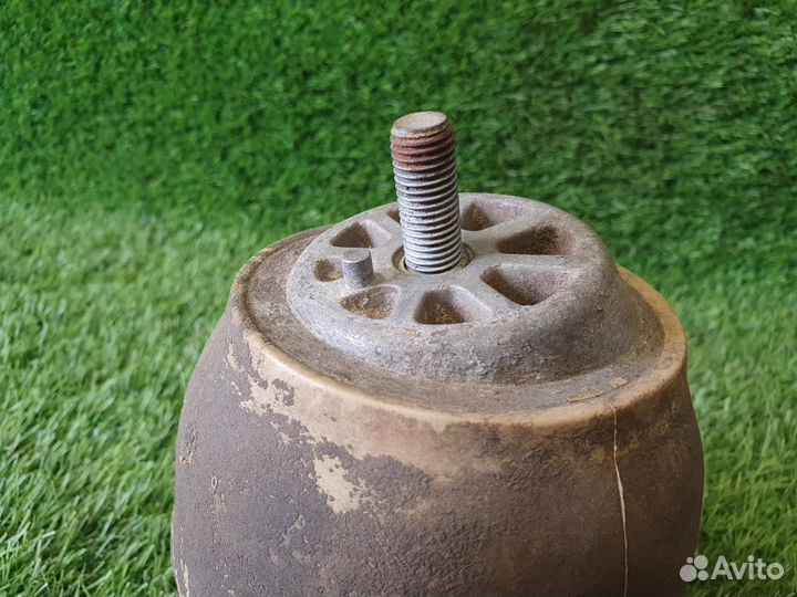 Подушка двигателя опора двс Volkswagen Touareg AXQ