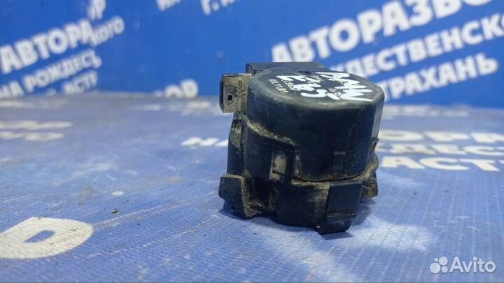 Моторчик заслонок отопителя Bmw E65 седан N62B44