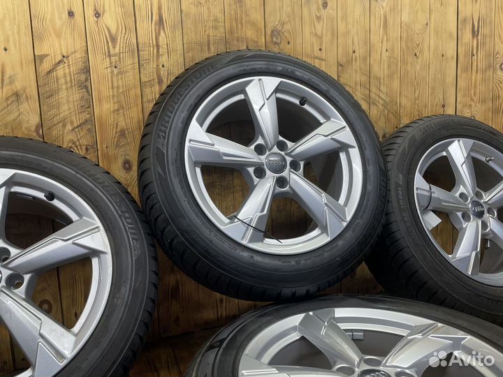 R18 Bridgestone Blizzak LM-001 225/55, PCD 5x112 DIA 66.6