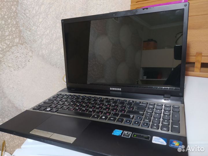Ноутбук samsung