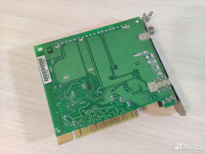 Тв-тюнер для компьютера Avermedia 307