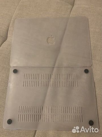 Чехол на Macbook Pro 13 2018, пластиковый