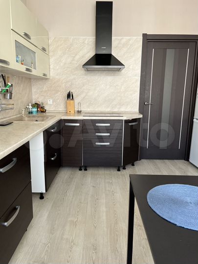 2-к. квартира, 58,1 м², 11/17 эт.