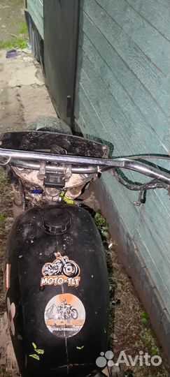 Продам мотоцикл чейзет мотор 200 кубов