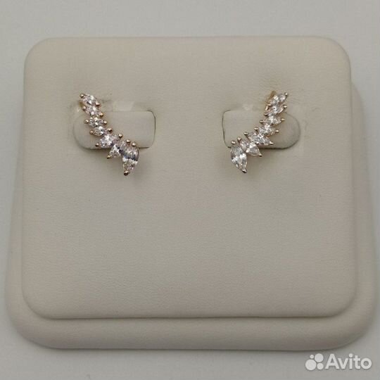 Серьги с синтетическим камнем Золото