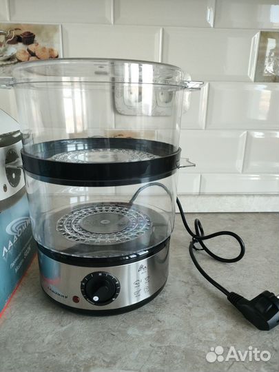 Пароварка Ладомир 502К новая