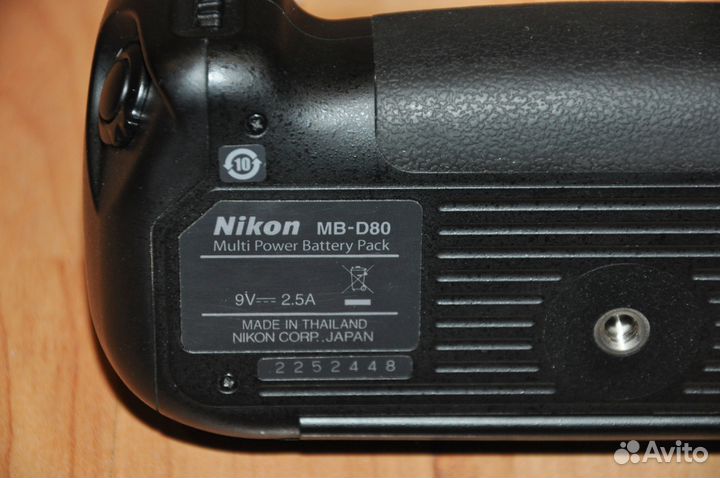 Батарейный блок Nikon MB-D80 (оригинал)
