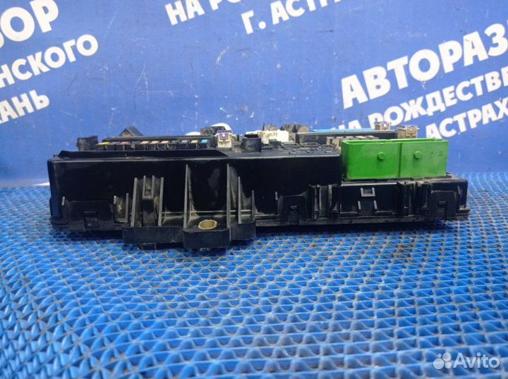 Блок предохранителей Opel Astra Gtc купе Z18XER