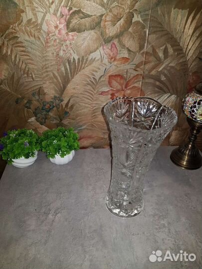 Ваза хрустальная
