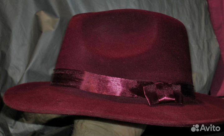 Шляпы фетровые (3 шт. новые, разные цвета)