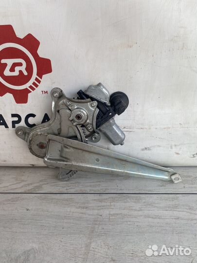 Toyota Camry v50 Стеклоподъемник задней двери