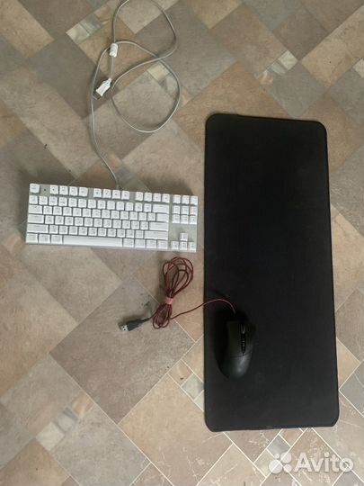 Механическая клавиатура + игровая мышь + коврик