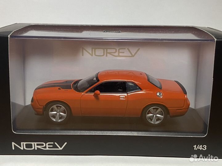 Dodge Challenger 1:43 Norev