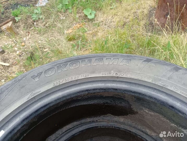 Yokohama Parada Spec-X 275/40 R20