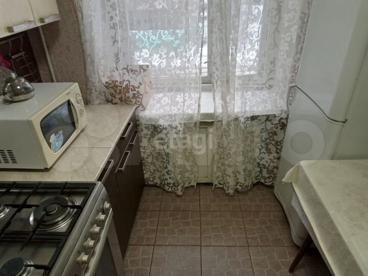 3-к. квартира, 65 м², 2/5 эт.