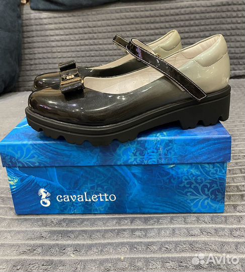 Туфли женские 39 размер новые