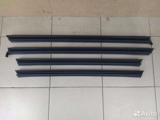 Уплотнитель стекла внутренний Ниссан Кашкай J10