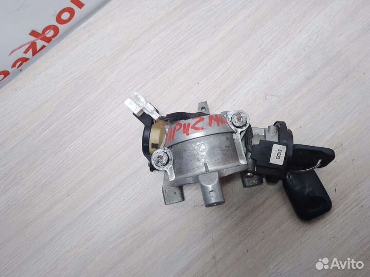 Замок зажигания Mitsubishi Carisma