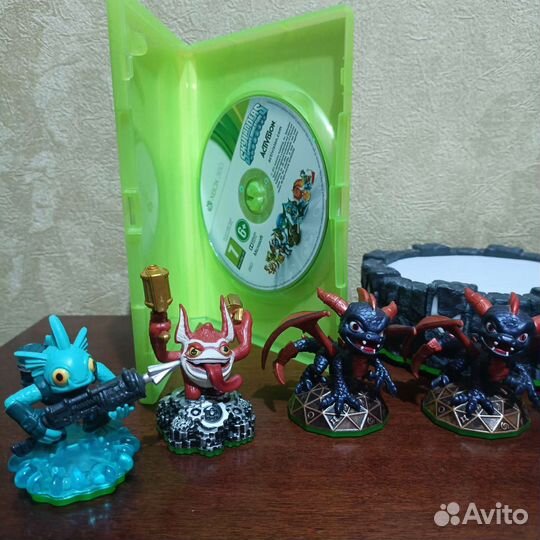 Skylanders фигурки spyros adventure