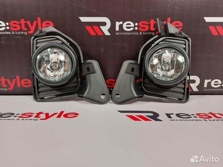 Туманки Toyota Hiace 200 3м K1649