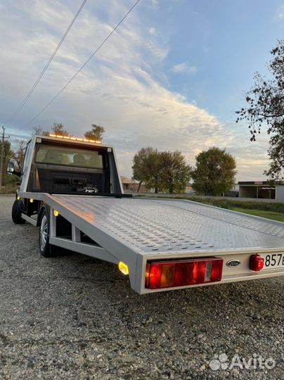 Платформа эвакуатора с документами