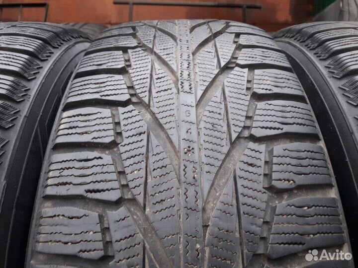 Nokian Tyres Hakkapeliitta R2 SUV 225/65 R17 106R