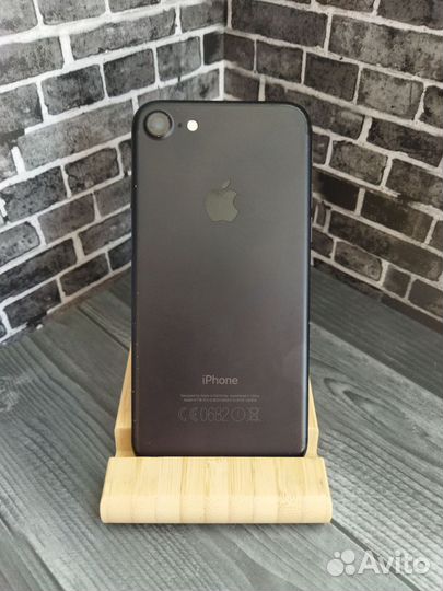 iPhone 7, 32 ГБ
